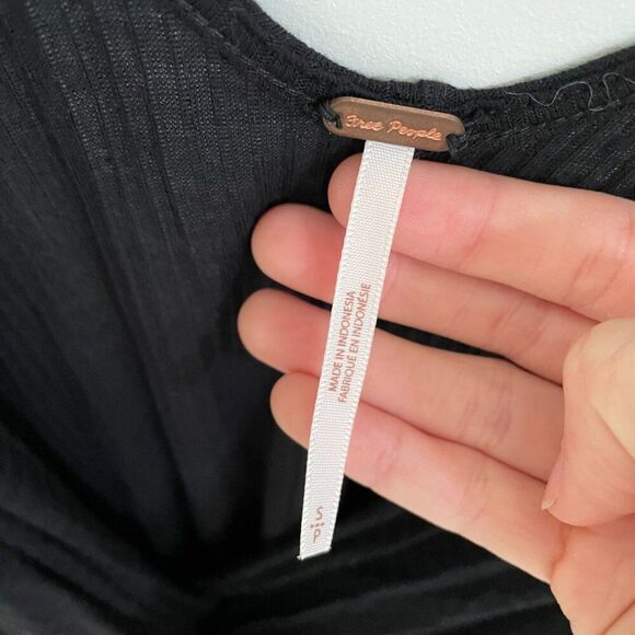 Women Free People V Neck Tank Top Black Small - Picture 3 of 9